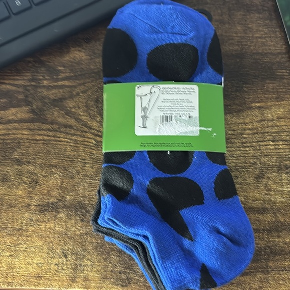 Kate Spade Blue and White Heart No Show Socks - Picture 2 of 2